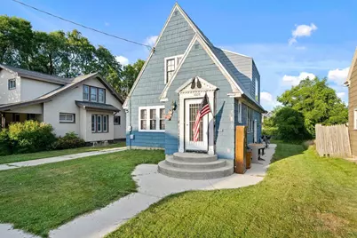 1009 N 12th Street, Manitowoc, WI 54220 - Photo 4
