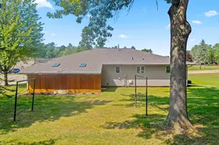802 E Ridlington Ave, Shawano, WI 54166 - Photo 52