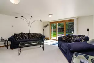 1421 Harbor Springs Cir, Green Bay, WI 54311 - Photo 46