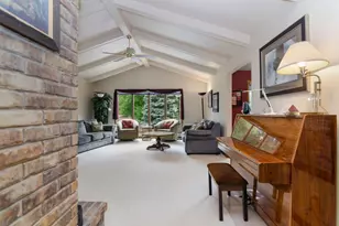 1421 Harbor Springs Cir, Green Bay, WI 54311 - Photo 10