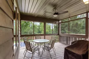 1421 Harbor Springs Cir, Green Bay, WI 54311 - Photo 32