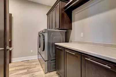 N9072 Southtowne Drive, Menasha, WI 54952 - Photo 22