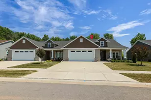 N9072 Southtowne Dr, Menasha, WI 54952 - Photo 2