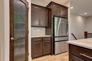 N9072 Southtowne Dr, Menasha, WI 54952 - Photo 18