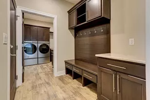 N9072 Southtowne Dr, Menasha, WI 54952 - Photo 20