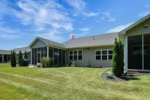 N9072 Southtowne Dr, Menasha, WI 54952 - Photo 8