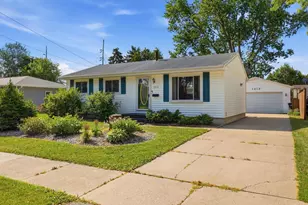 1213 W 11th Ave, Oshkosh, WI 54902 - Photo 1