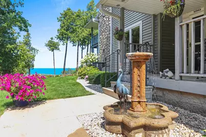 5299 Sunset Bluff Drive #A, Green Bay, WI 54311 - Photo 2