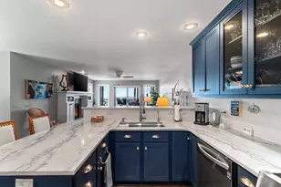 5299 Sunset Bluff Dr, Green Bay, WI 54311 - Photo 16