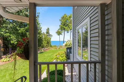 5299 Sunset Bluff Drive #A, Green Bay, WI 54311 - Photo 10