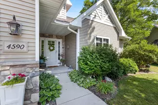 4590 Augusta Ct, Egg Harbor, WI 54209 - Photo 4
