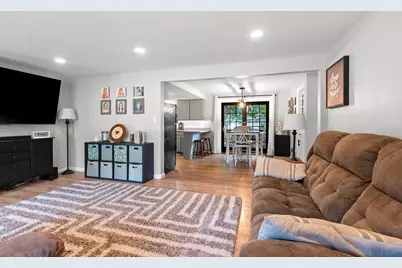 1824 Fiesta Lane, Green Bay, WI 54302 - Photo 8