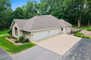 696 Spring Brook Dr, Hobart, WI 54155 - Photo 76