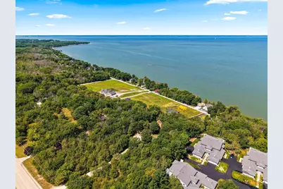5299 Sunset Bluff Drive, Green Bay, WI 54311 - Photo 72