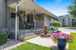 5299 Sunset Bluff Dr, Green Bay, WI 54311 - Photo 6