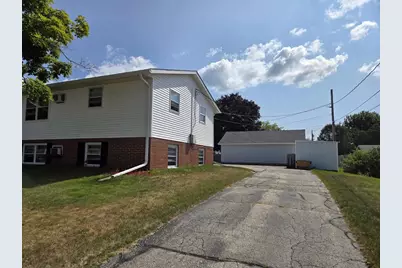 3419 Sayer Avenue, Two Rivers, WI 54241 - Photo 8