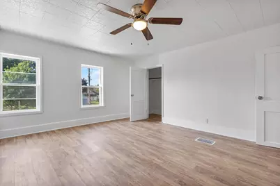 417 Madison Street, Oconto, WI 54153 - Photo 30