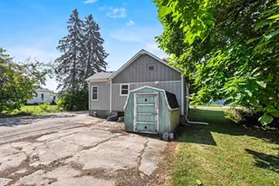417 Madison St, Oconto, WI 54153 - Photo 40