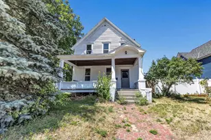 741 Marinette Ave, Marinette, WI 54143 - Photo 16