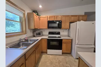 N4015 County Road Ee, Redgranite, WI 54970 - Photo 2