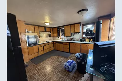 1031 Clay Street, Green Bay, WI 54302 - Photo 4