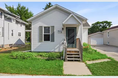 111 E Follet Street, Fond du Lac, WI 54935 - Photo 2