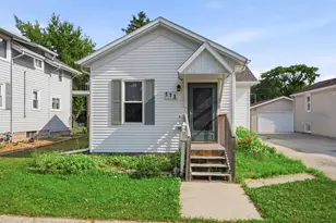 111 E Follet St, Fond du Lac, WI 54935 - Photo 2