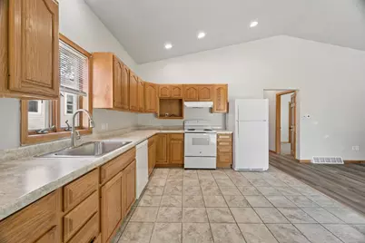 111 E Follet Street, Fond du Lac, WI 54935 - Photo 16