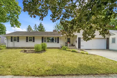 122 Fanna Street, Fond du Lac, WI 54935 - Photo 2