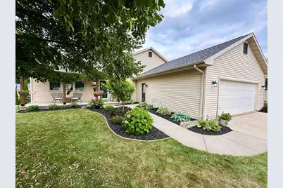 3238 Isaac Lane, Oshkosh, WI 54902 - Photo 2