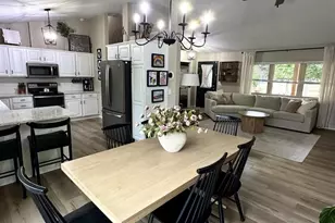 3238 Isaac Ln, Oshkosh, WI 54902 - Photo 8