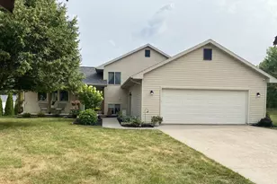 3238 Isaac Ln, Oshkosh, WI 54902 - Photo 1
