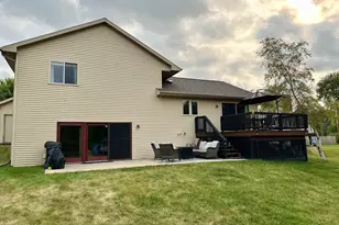 3238 Isaac Ln, Oshkosh, WI 54902 - Photo 44