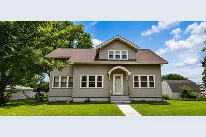 414 S 3rd Avenue, Onalaska, WI 54650 - Photo 1