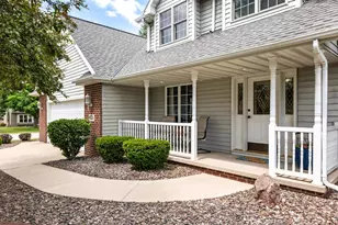 2645 Englewood Rd, Green Bay, WI 54311 - Photo 4