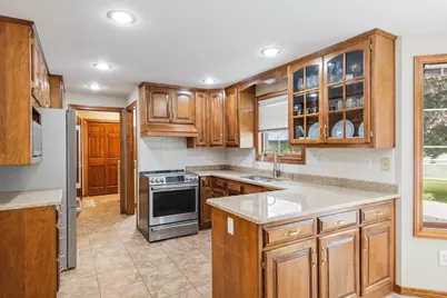 2645 Englewood Road, Green Bay, WI 54311 - Photo 12