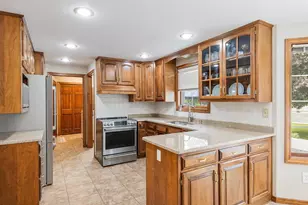 2645 Englewood Rd, Green Bay, WI 54311 - Photo 12