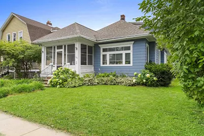 833 Oregon Street, Green Bay, WI 54303 - Photo 2