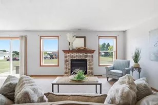 N9678 Hopfensperger Rd, Appleton, WI 54915 - Photo 4
