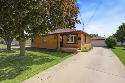 833 Ida Street, Menasha, WI 54952 - Photo 1