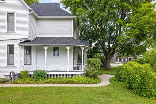 910 Cherry St, Green Bay, WI 54301 - Photo 4