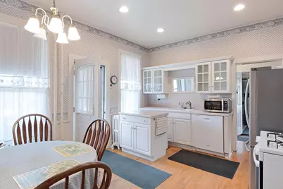 910 Cherry Street, Green Bay, WI 54301 - Photo 12