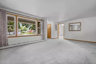 720 2nd St, Menasha, WI 54952 - Photo 8