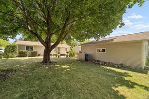 2515 Minerva St, Oshkosh, WI 54901 - Photo 26