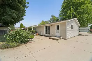 2515 Minerva St, Oshkosh, WI 54901 - Photo 22