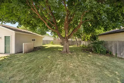 2515 Minerva Street, Oshkosh, WI 54901 - Photo 24