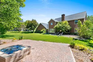 2110 Shady Ln, Green Bay, WI 54313 - Photo 4