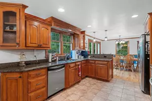 2859 St Ann Dr, Green Bay, WI 54311 - Photo 12