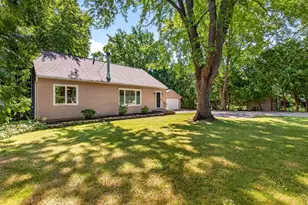 1338 Leonard Point Rd, Oshkosh, WI 54904 - Photo 2