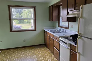 135 E Scott St, Fond du Lac, WI 54935 - Photo 6